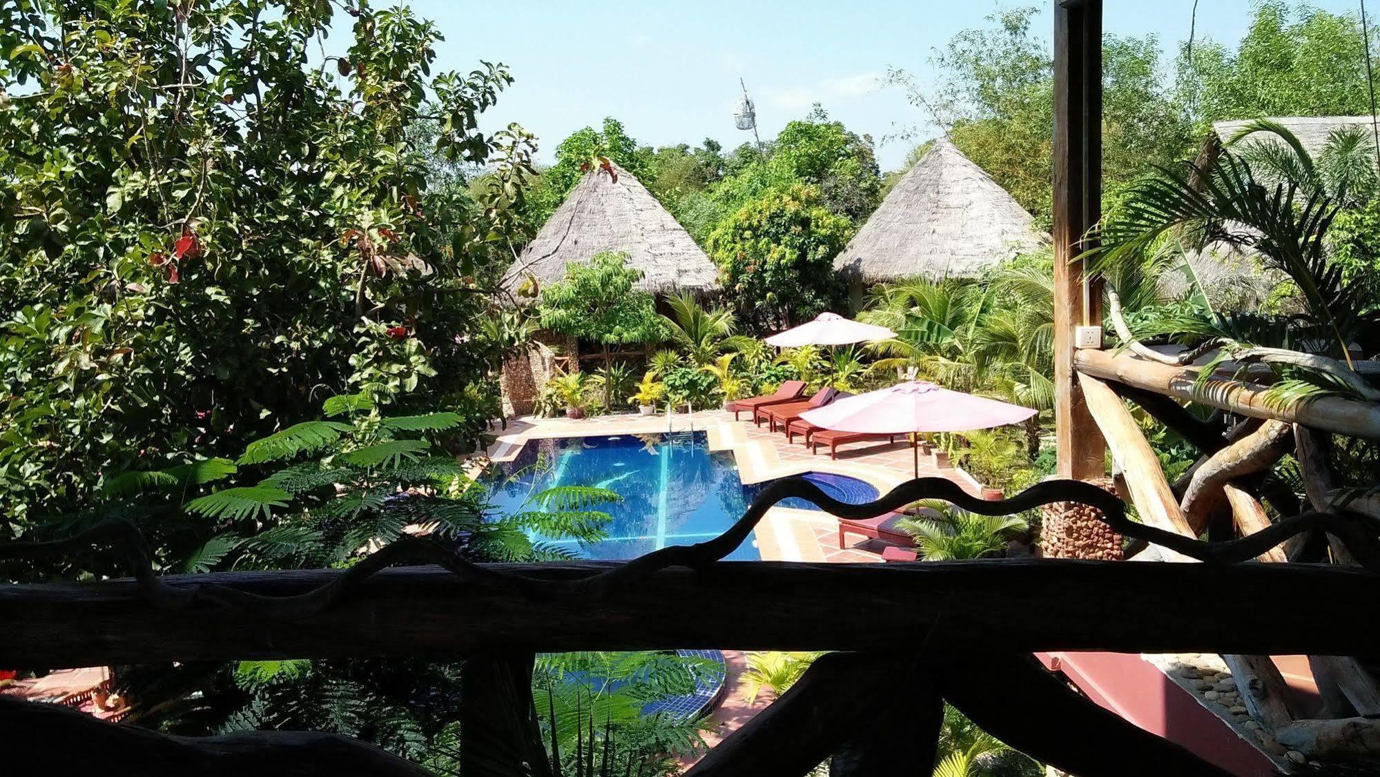 Darica Resort Kep Bagian luar foto
