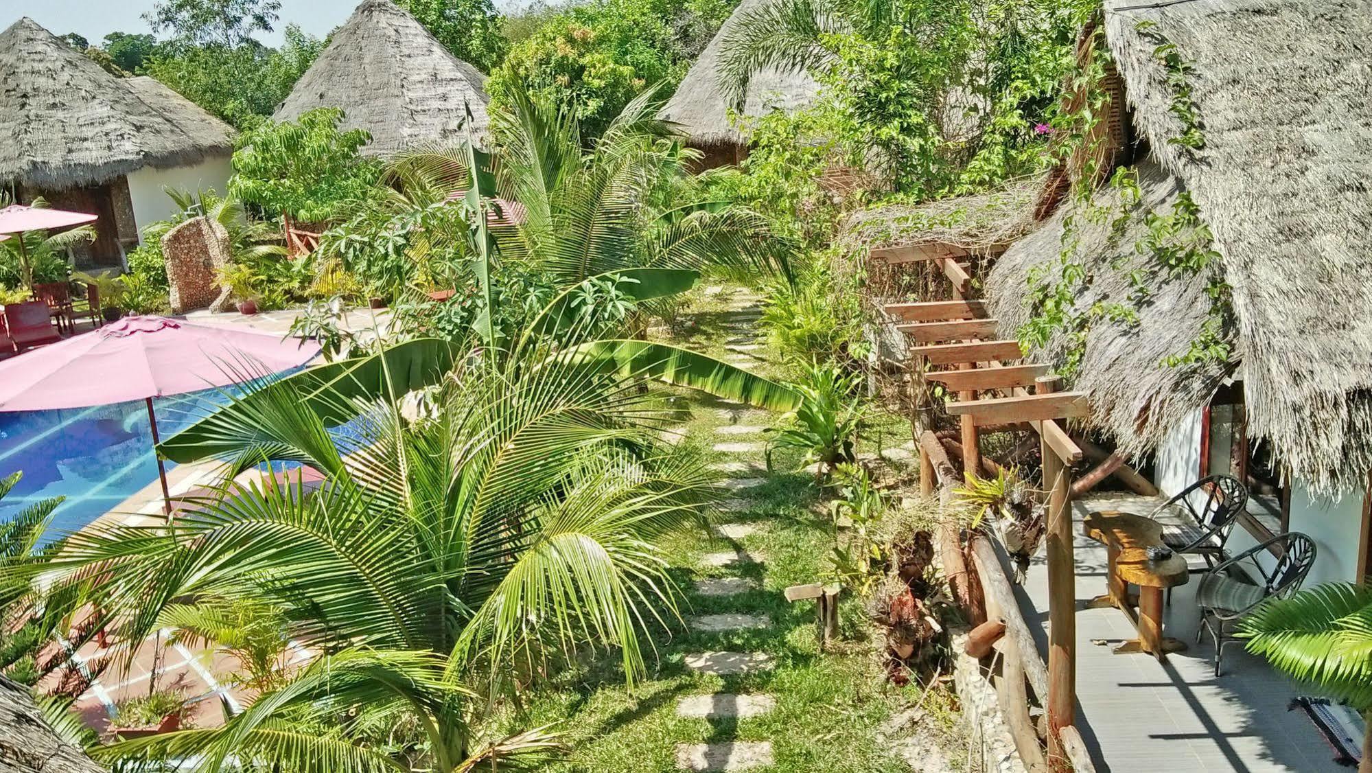 Darica Resort Kep Bagian luar foto