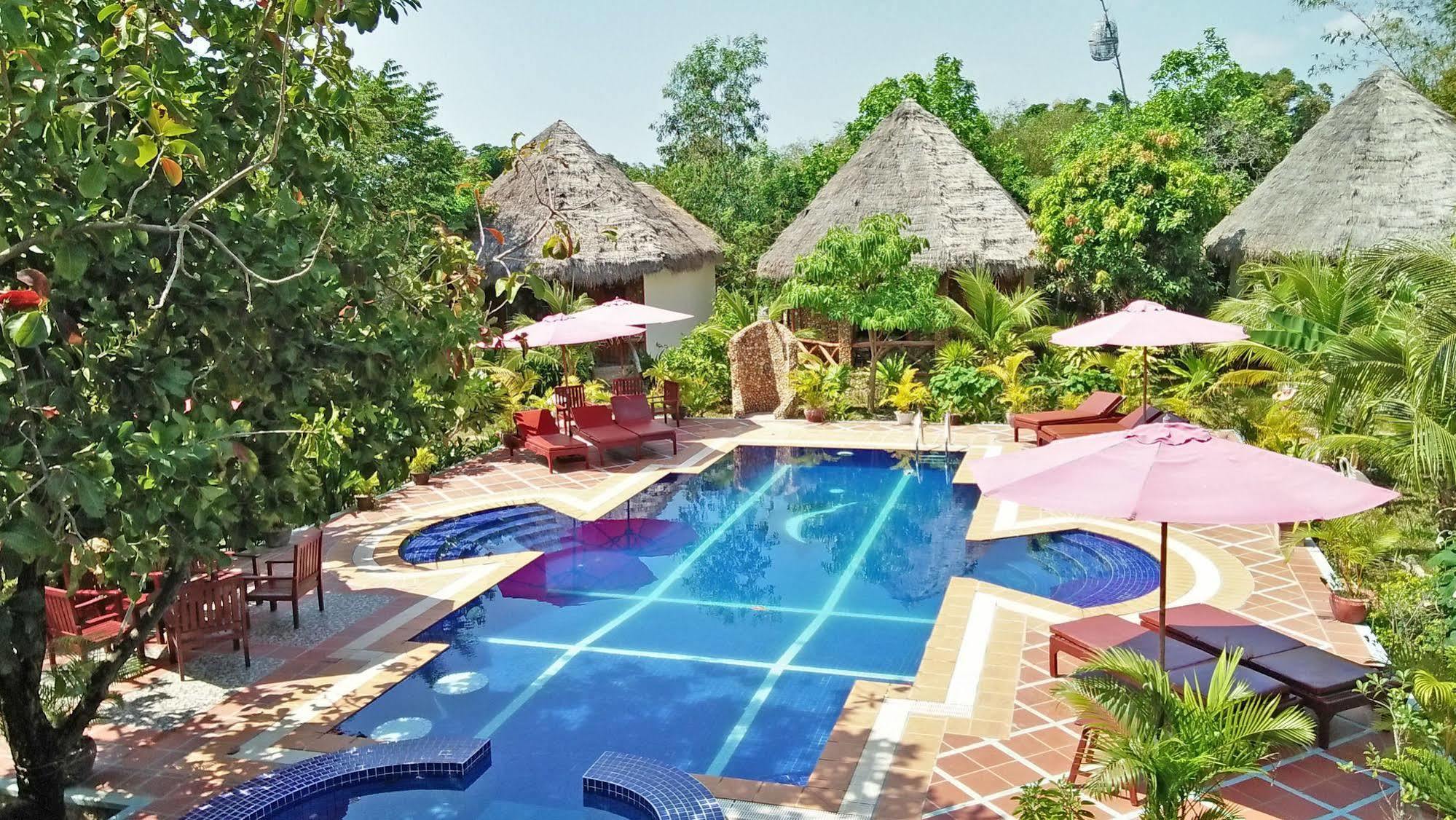 Darica Resort Kep Bagian luar foto